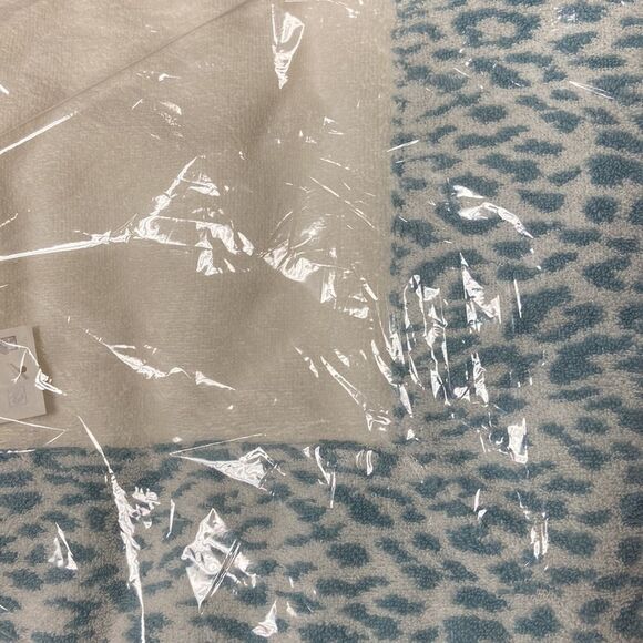 Abyss Portozimbia Beach
Towel - 100% Exclusive. NWT - Picture 5 of 5